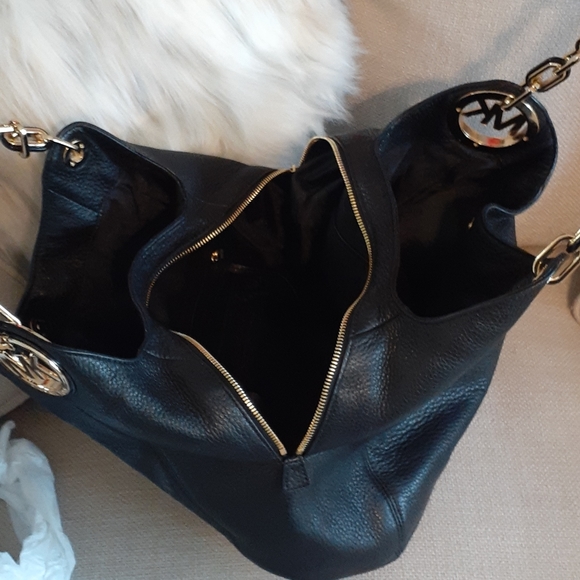 Michael Kors purse - Picture 3 of 3